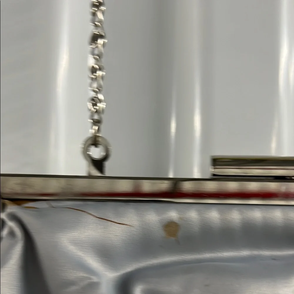 Chic Metallic Clutch with Chain Strap - Picture 4 of 9